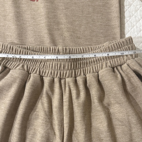 Set - Picture 7 of 10